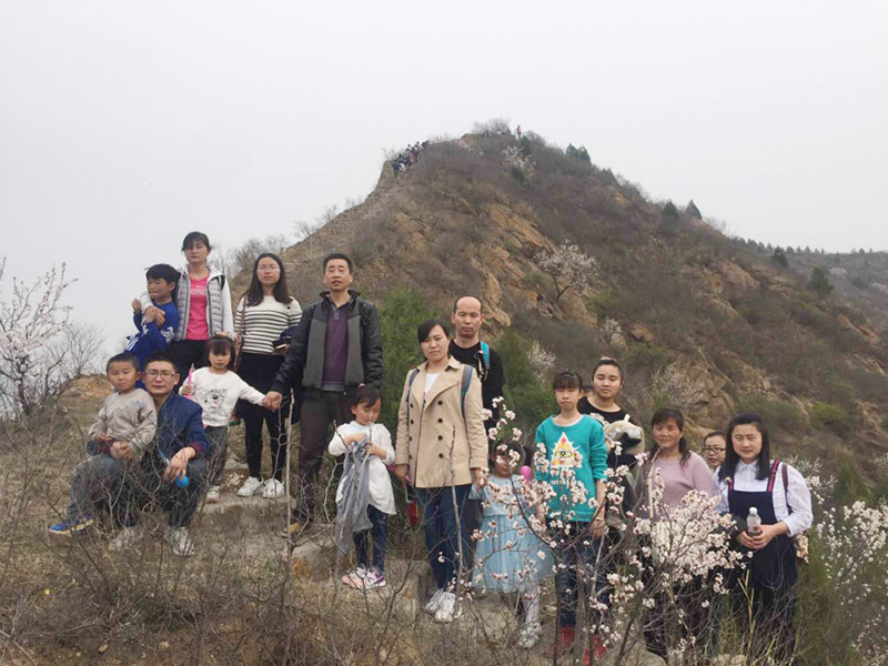 紙罐定制廠家軍興溢美相親相愛一家人古北水鎮春游啦